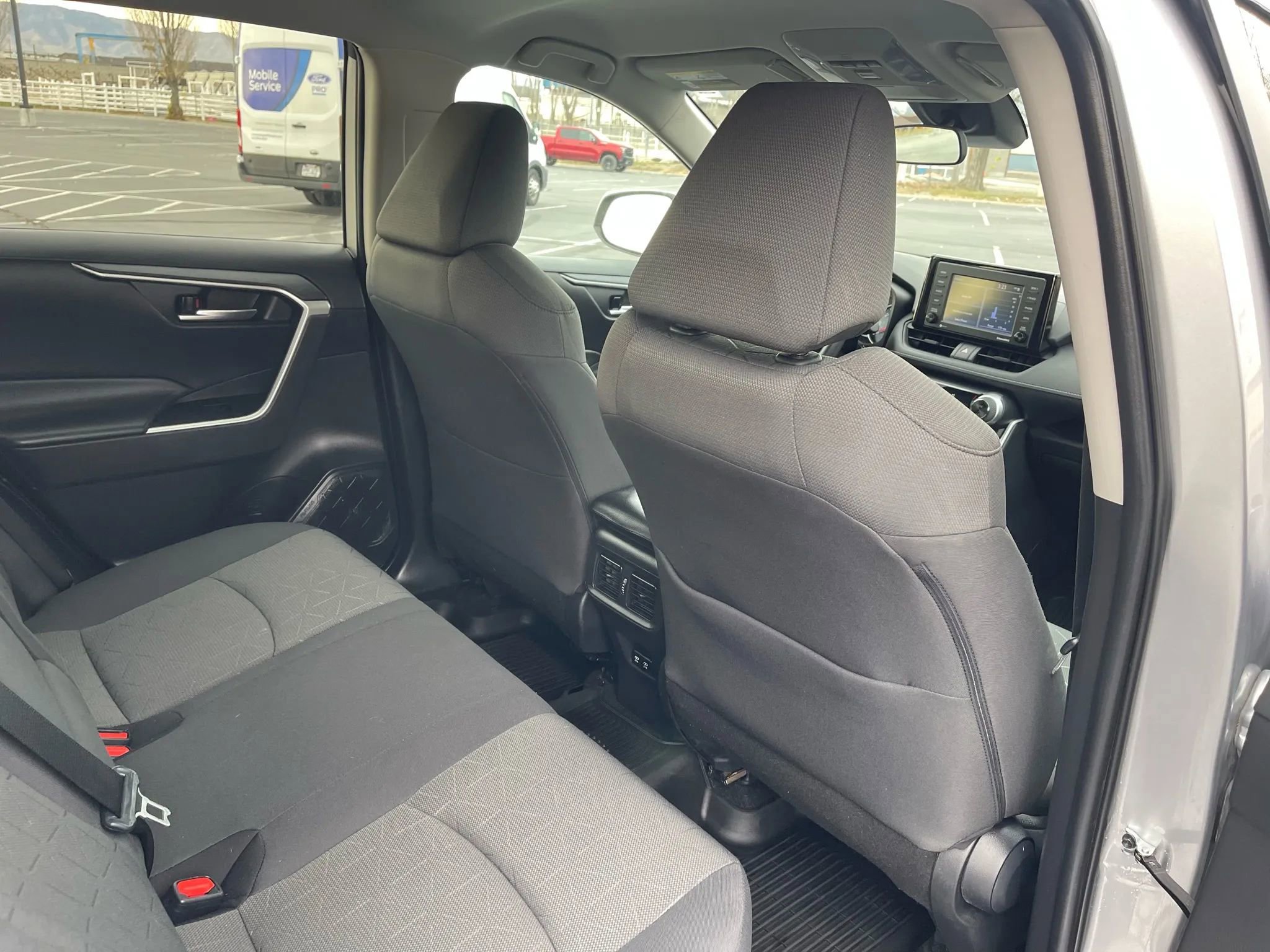 Used 2021 Toyota RAV4 XLE image 20