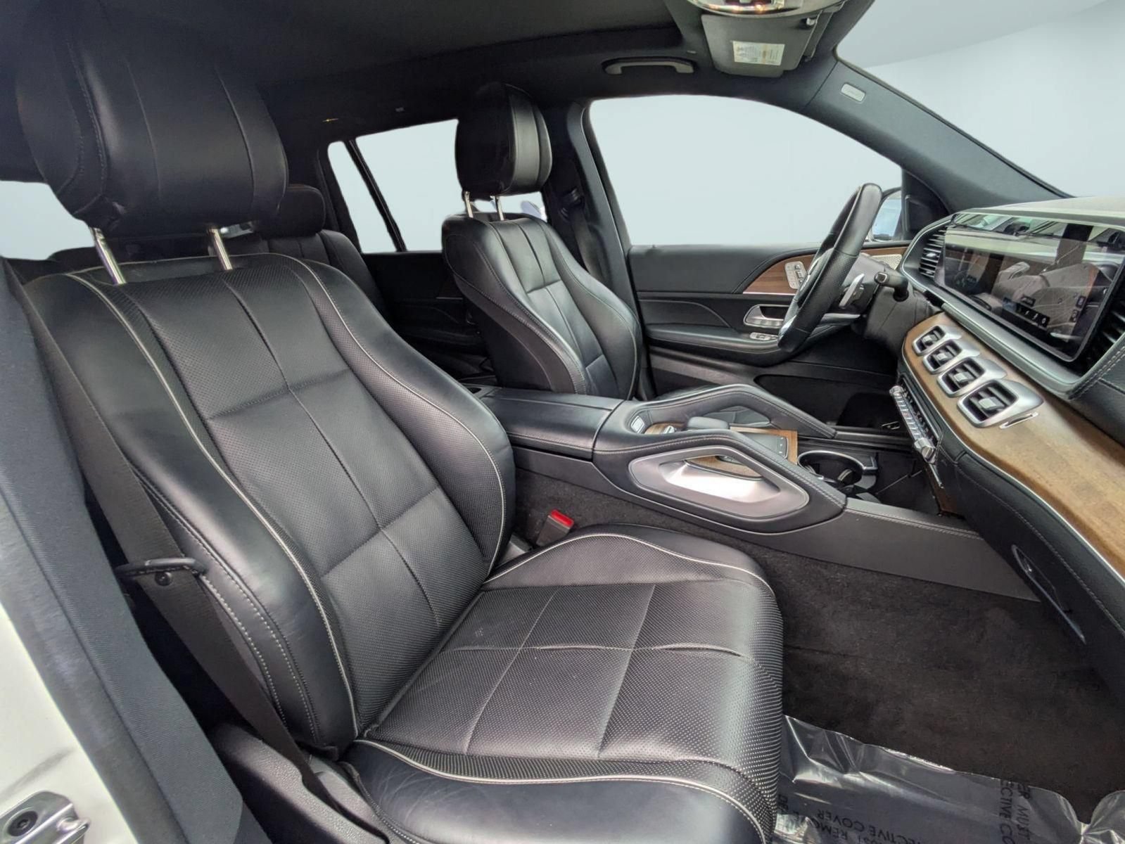 Used 2022 Mercedes-Benz GLS 450 4MATIC image 30