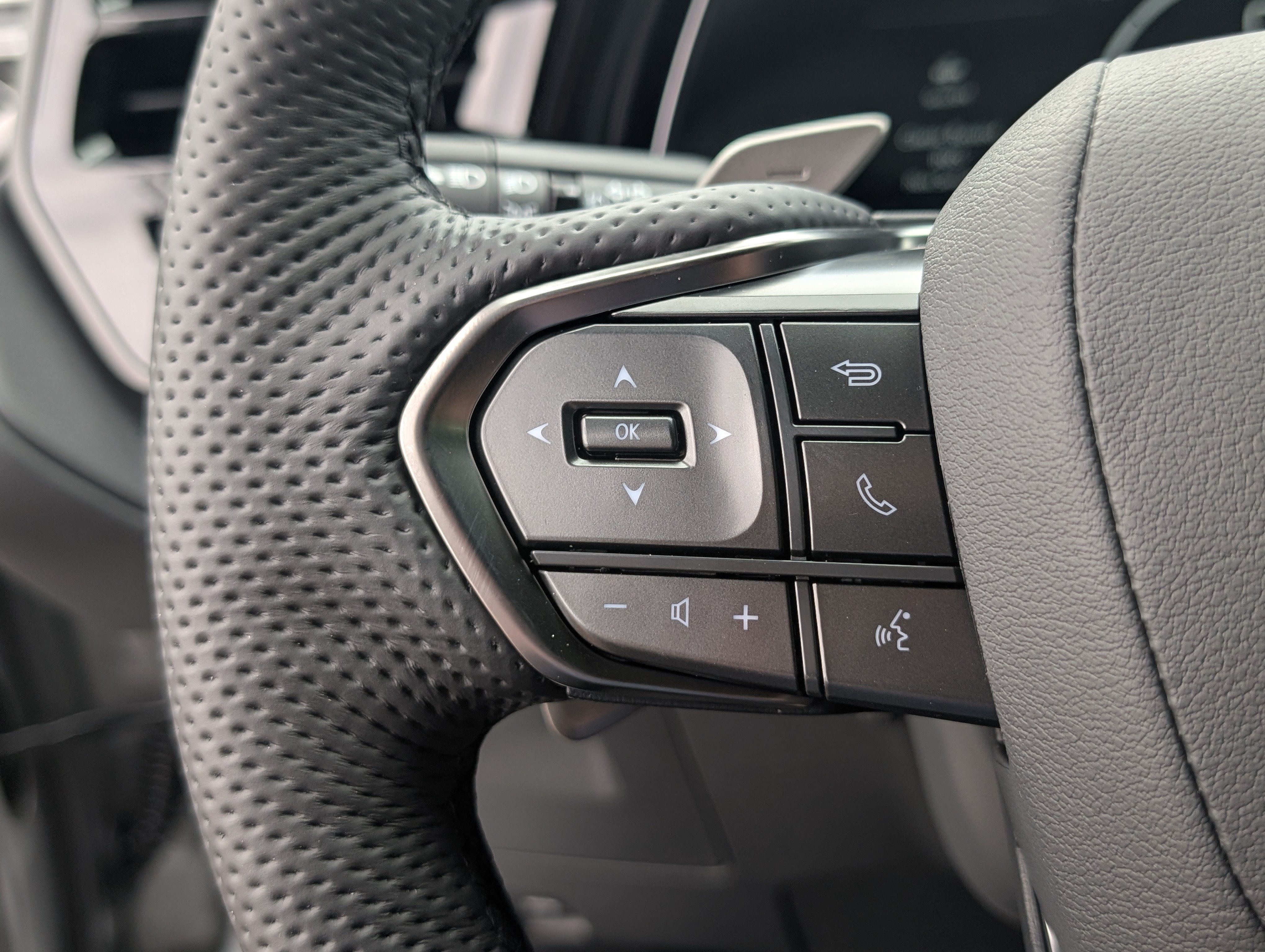 New 2026 Lexus TX 500h AWD image 21