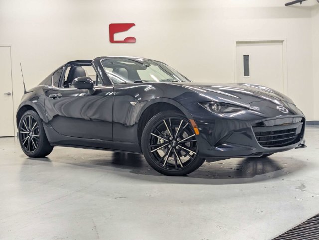 Used 2025 MAZDA MX-5 Miata RF Grand Touring RWD image 2