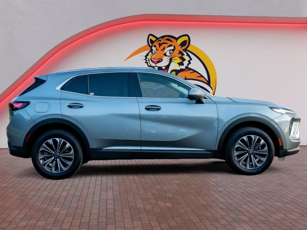 Used 2024 Buick Envision Preferred AWD/4WD image 4
