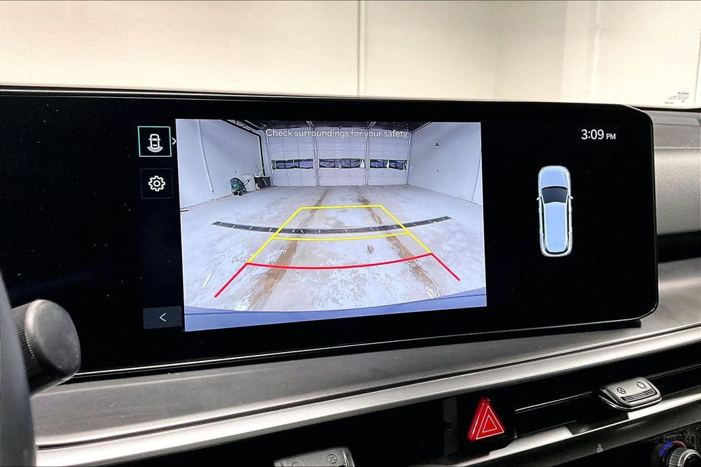 Used 2024 Kia Sorento S image 29