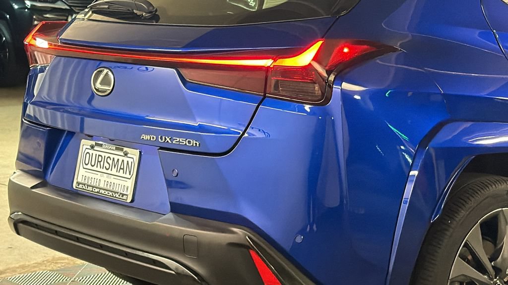 Certified 2024 Lexus UX 250h F Sport AWD/4WD image 9