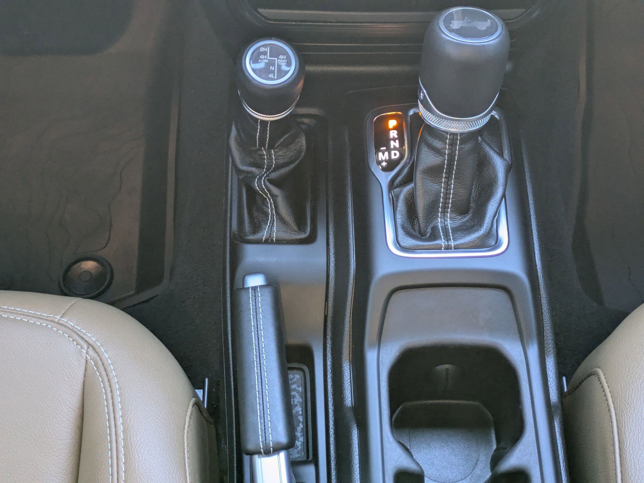 Used 2023 Jeep Wrangler Sahara w/ Cold Weather Group image 25