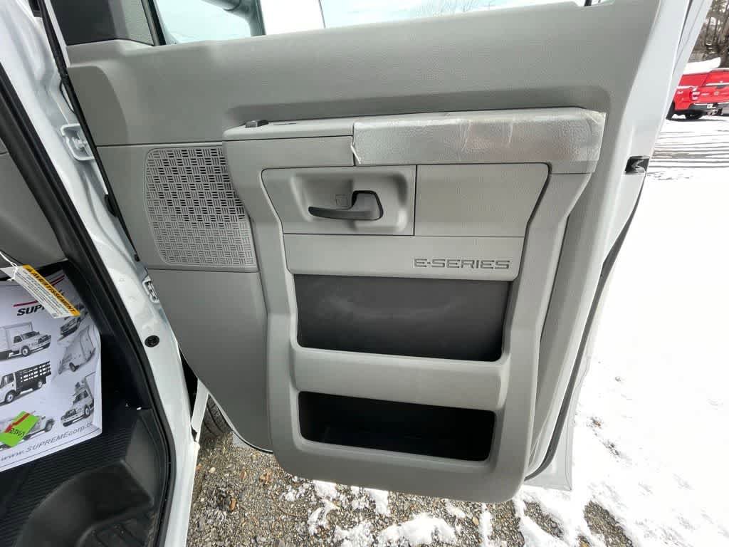New 2024 Ford E-450 and Econoline 450 Super Duty w/ Power Windows & Locks Group RWD image 39