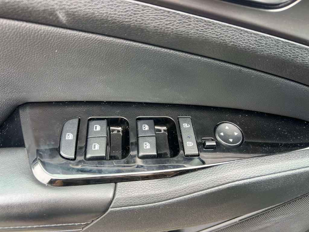 Used 2024 Kia Sportage EX AWD/4WD image 18