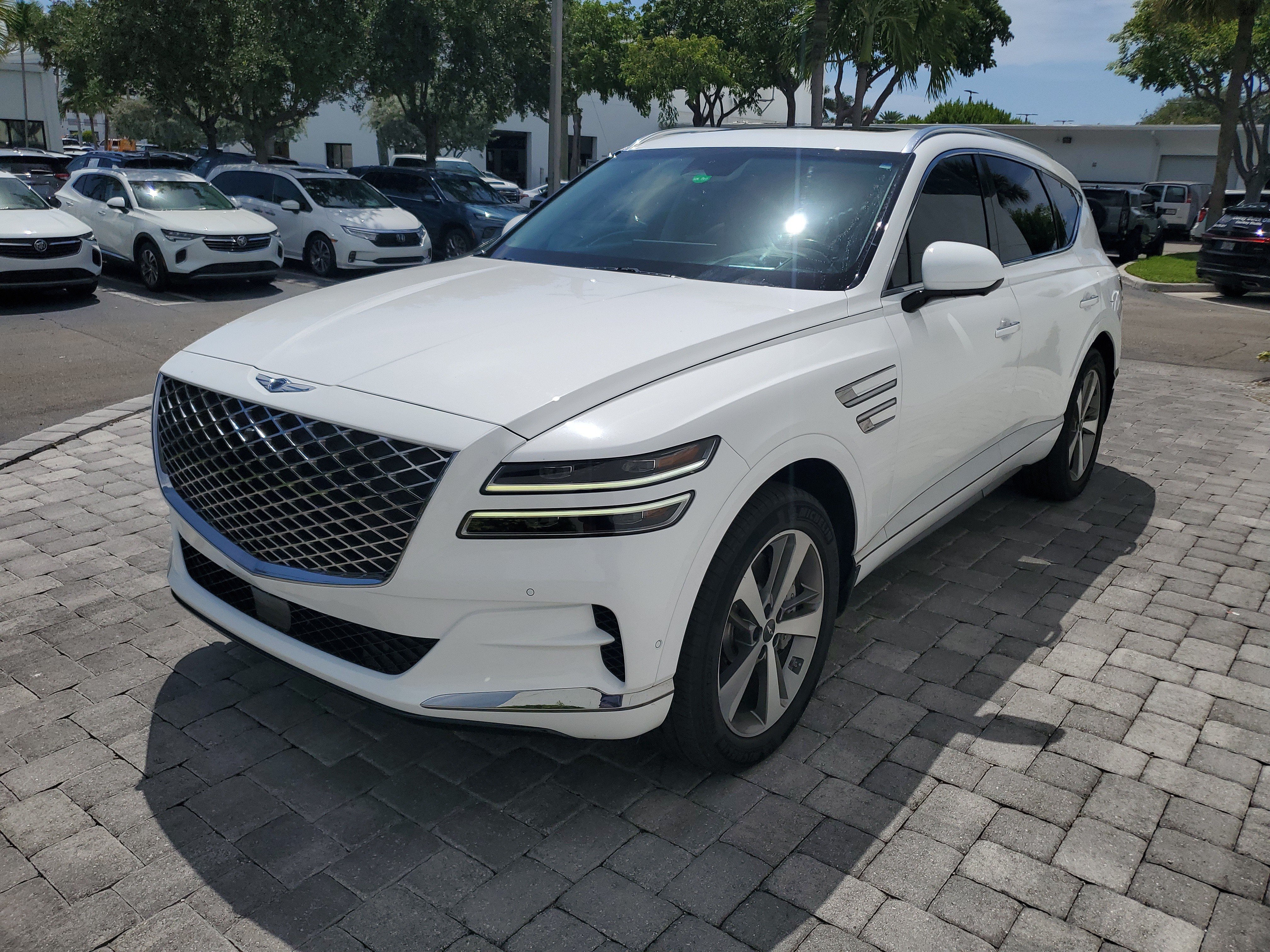 Used 2023 Genesis GV80 2.5T w/ Prestige 20" Package AWD/4WD image 3