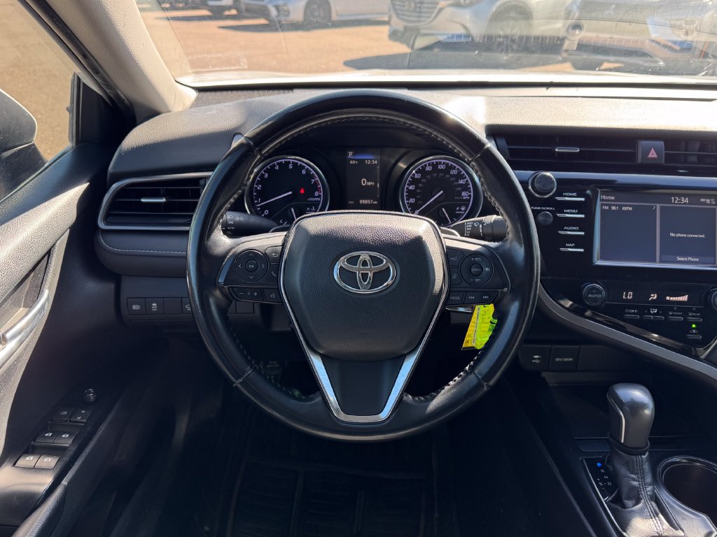 Used 2019 Toyota Camry SE FWD image 11
