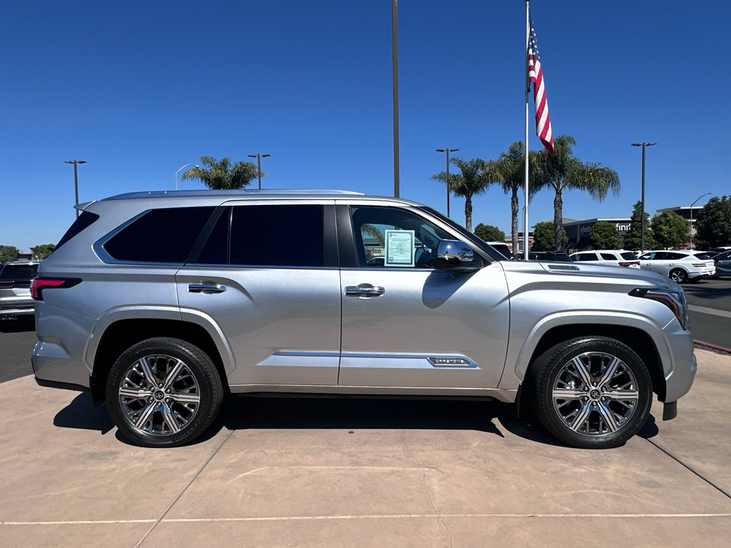 Used 2024 Toyota Sequoia Capstone AWD/4WD image 4