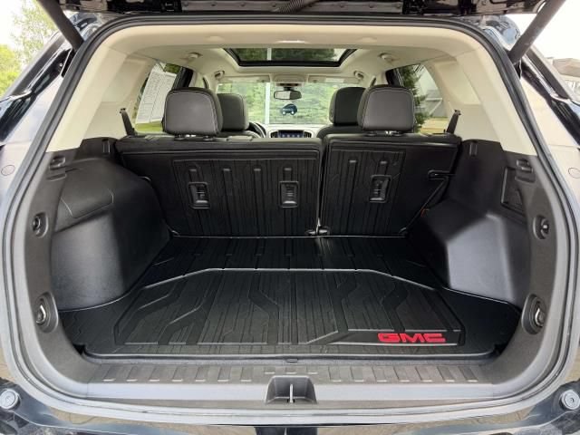 Certified 2024 GMC Terrain Denali w/ Denali Premium Package AWD/4WD image 35