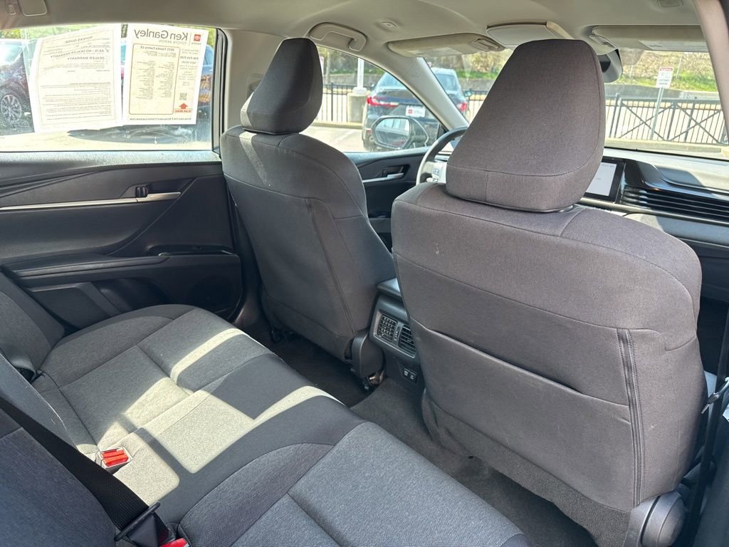 Used 2025 Toyota Camry LE FWD image 21
