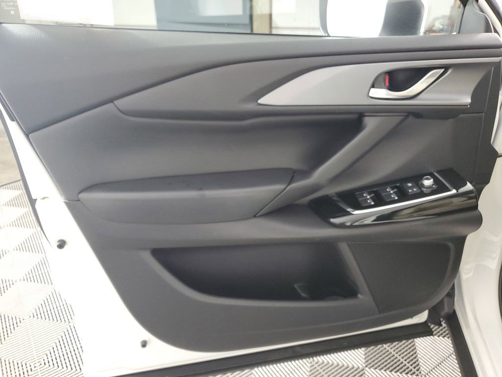 Used 2023 MAZDA CX-9 Touring image 30