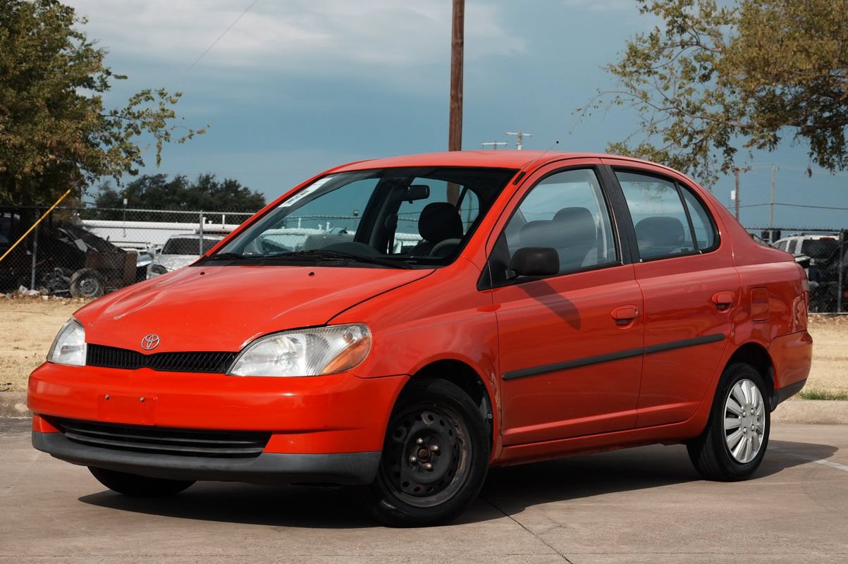 Used 2001 Toyota Echo Sedan FWD image 2