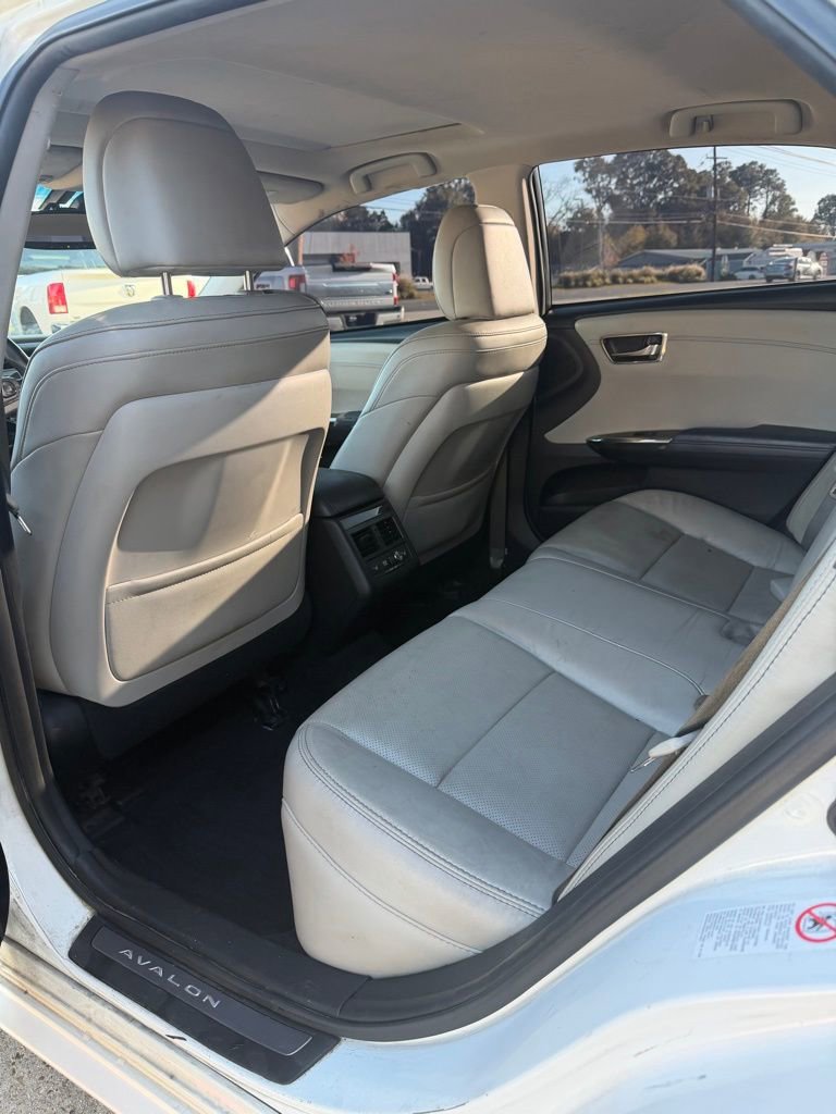 Used 2015 Toyota Avalon Limited image 8