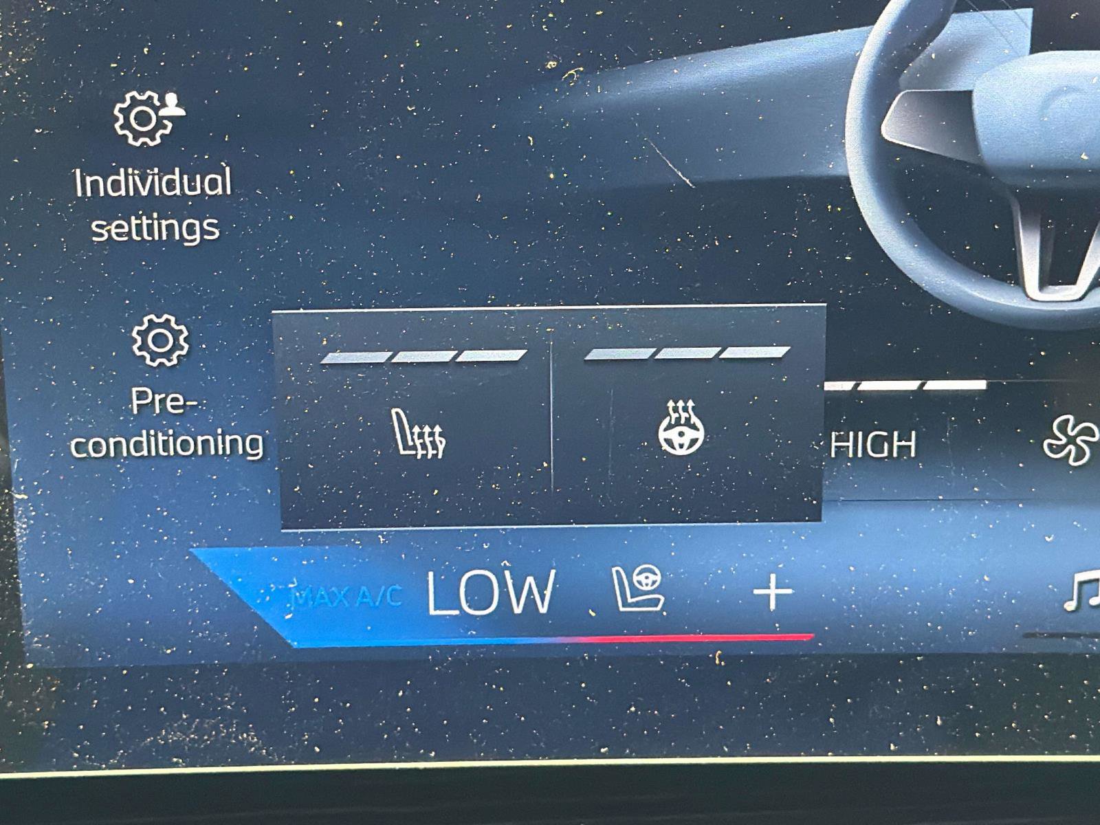 New 2026 BMW 750e xDrive AWD/4WD image 27