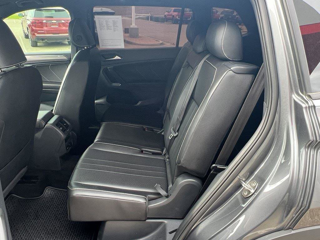 Used 2024 Volkswagen Tiguan SE R-Line image 13