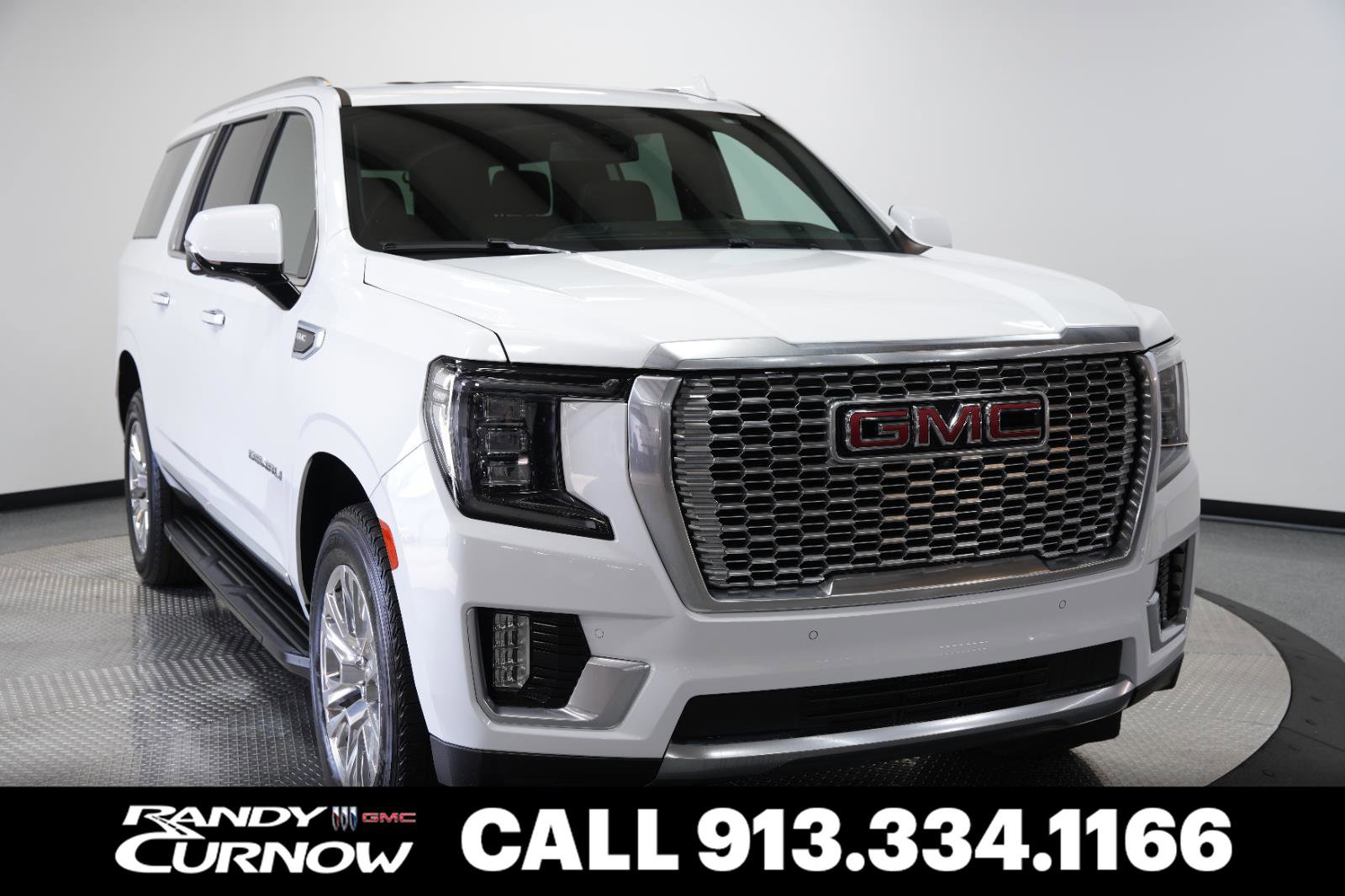 Used 2024 GMC Yukon XL Denali AWD/4WD image 1