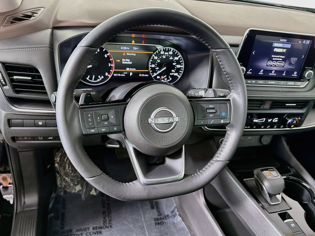 Used 2023 Nissan Rogue SV w/ SV Premium B Package AWD/4WD image 11