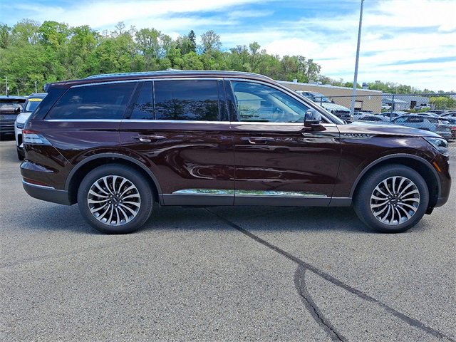 Used 2023 Lincoln Aviator Reserve w/ Elements Package Plus AWD/4WD image 7