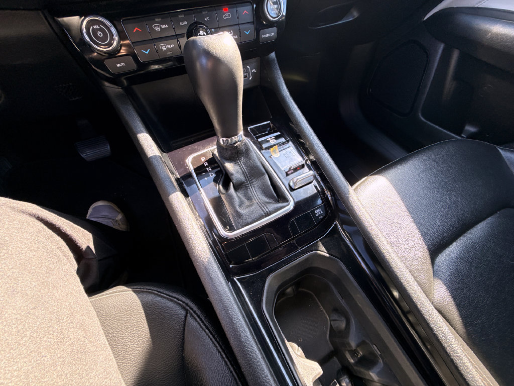 Used 2024 Jeep Compass Limited AWD/4WD image 24