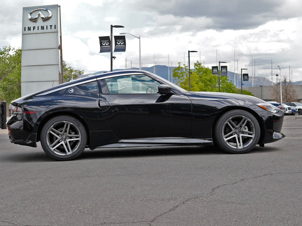 Used 2024 Nissan Z Sport w/ Floor Mat Package RWD image 11