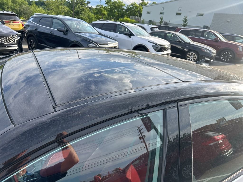 Used 2020 Toyota Camry XSE AWD/4WD image 7