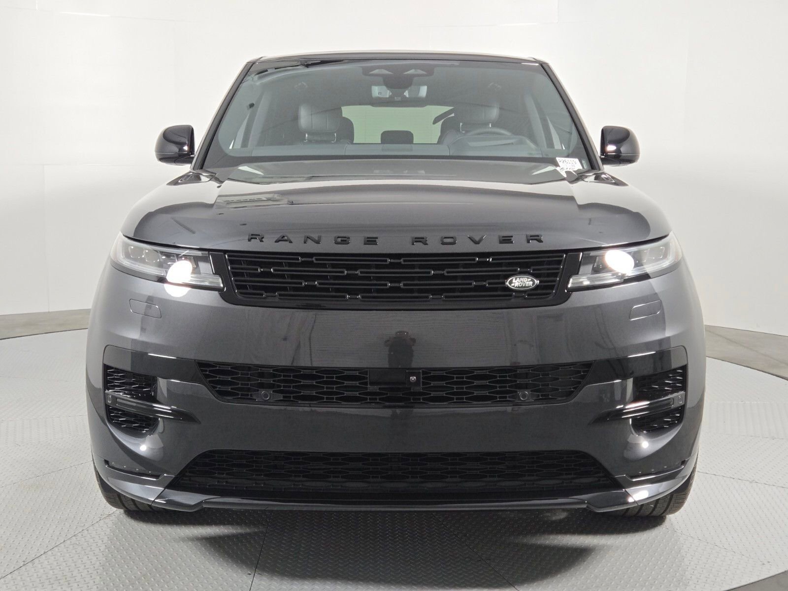 New 2026 Land Rover Range Rover Sport Dynamic SE AWD/4WD image 8