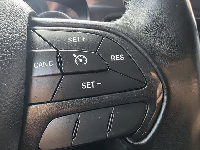 Used 2017 Dodge Charger SE w/ Popular Equipment Group image 13