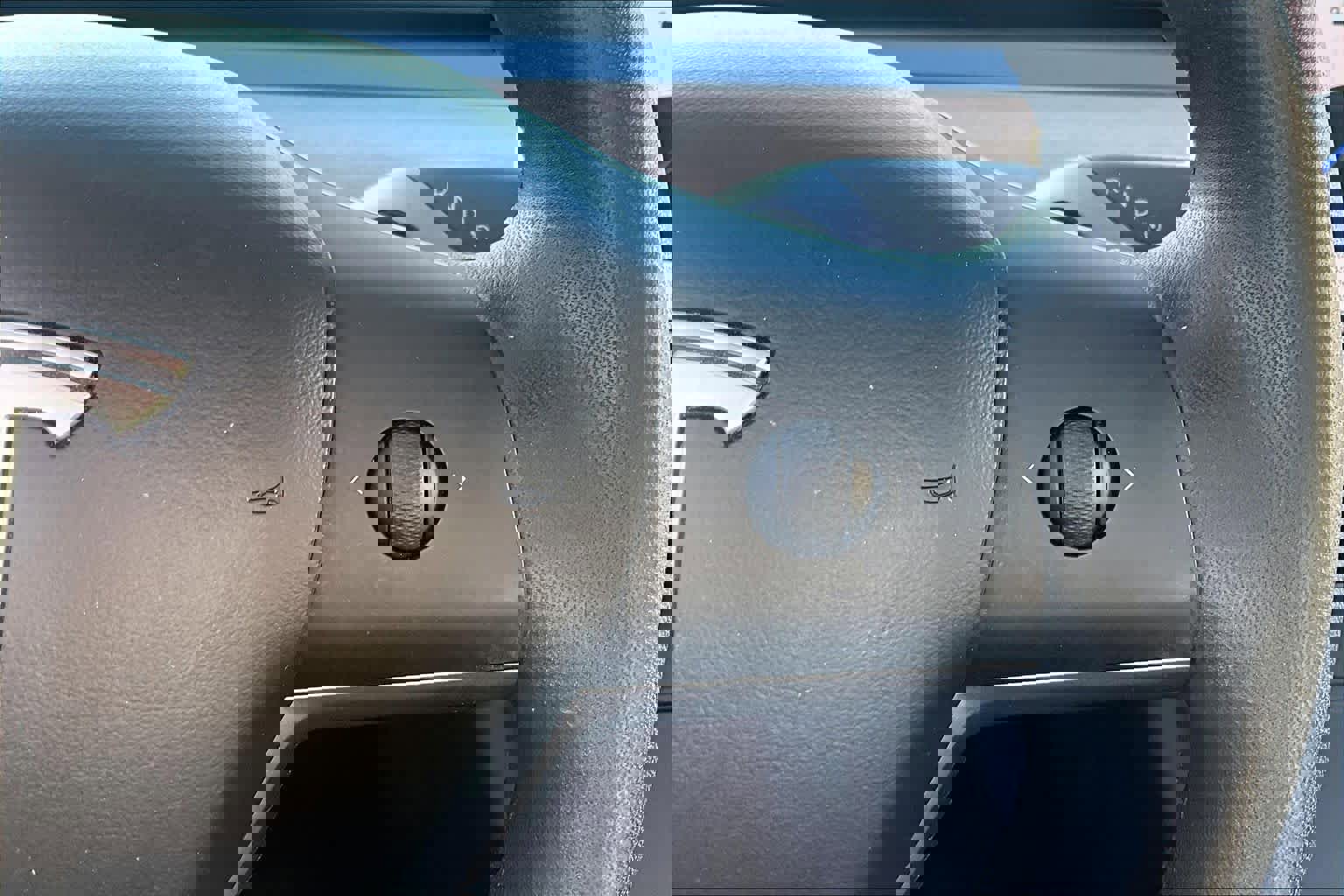 Used 2020 Tesla Model 3 Standard Range image 23