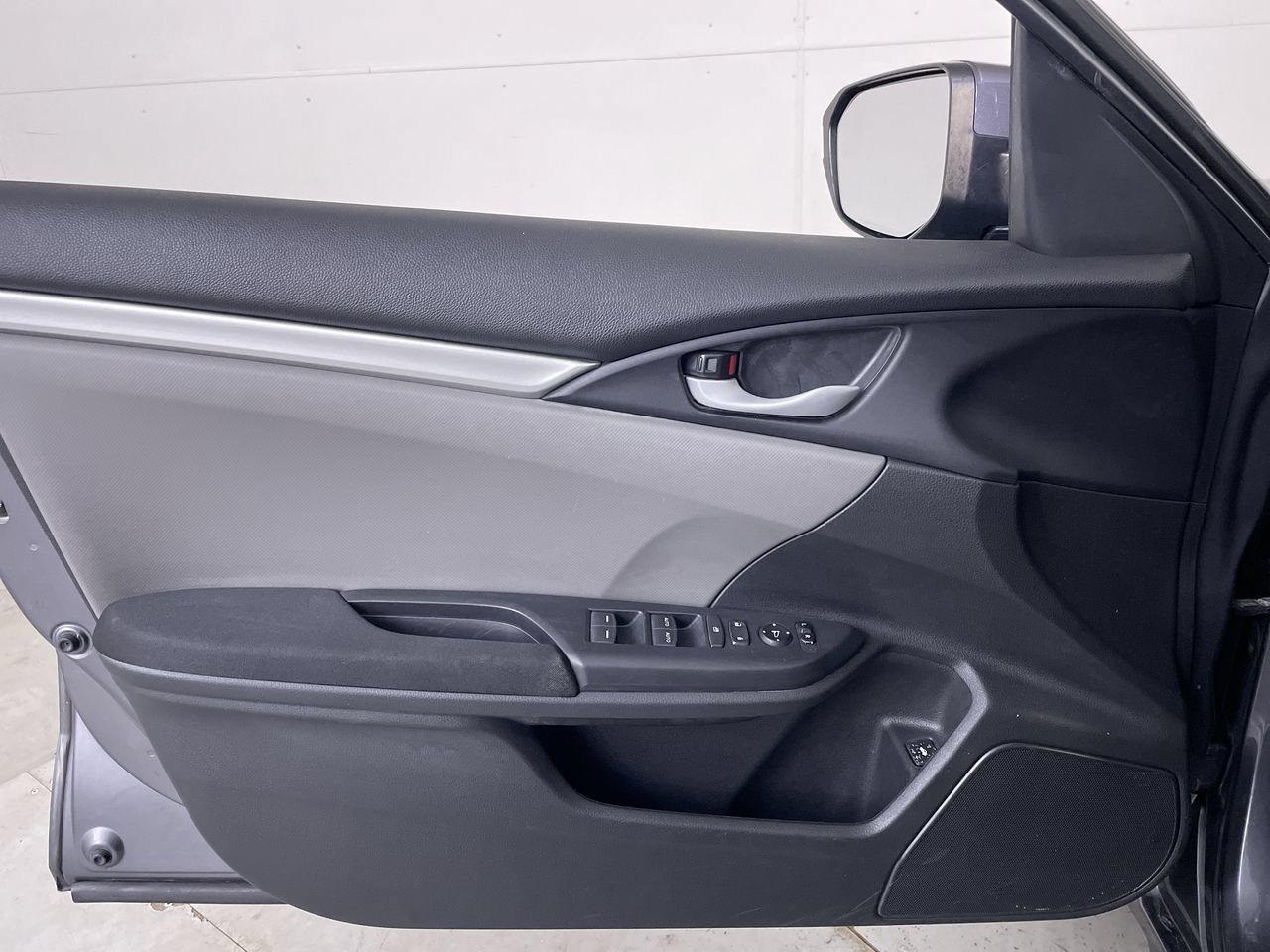 Used 2019 Honda Civic LX image 10