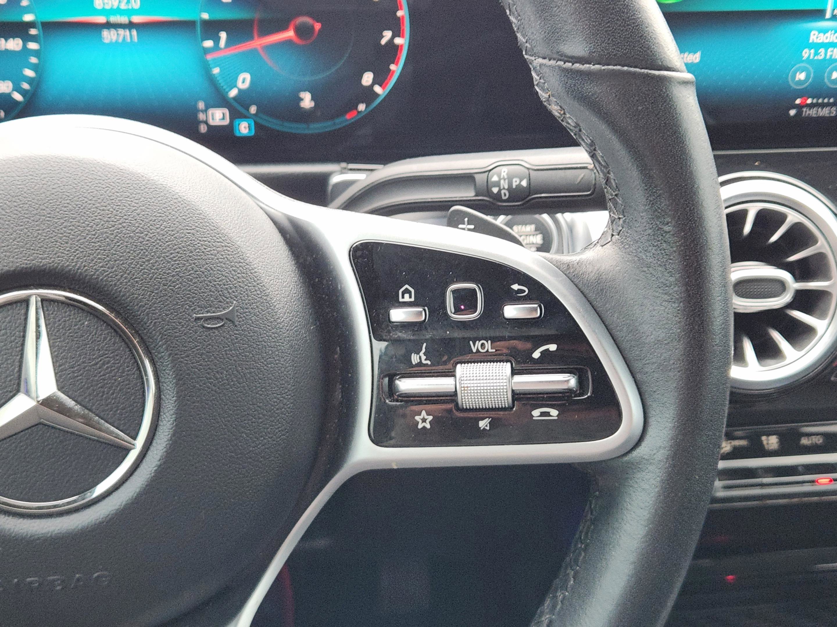 Used 2020 Mercedes-Benz GLB 250 image 23