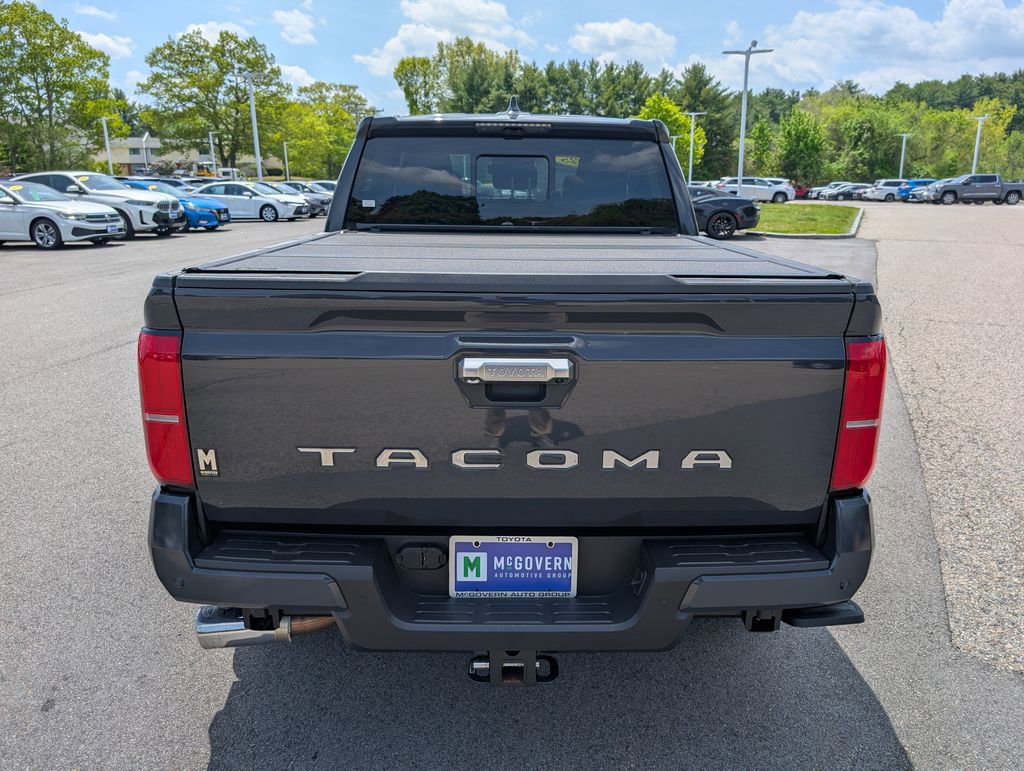Used 2025 Toyota Tacoma Limited AWD/4WD image 4