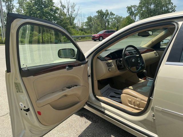 Used 2010 Buick Lucerne CXL FWD image 14