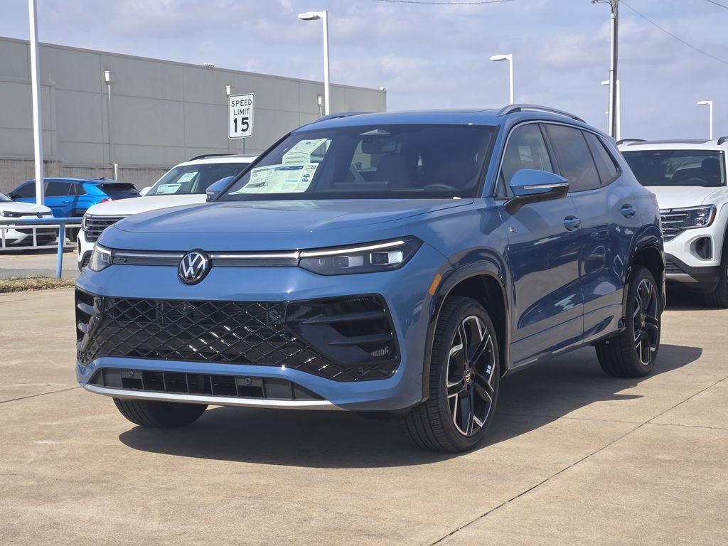 New 2026 Volkswagen Tiguan SEL R-Line image 2