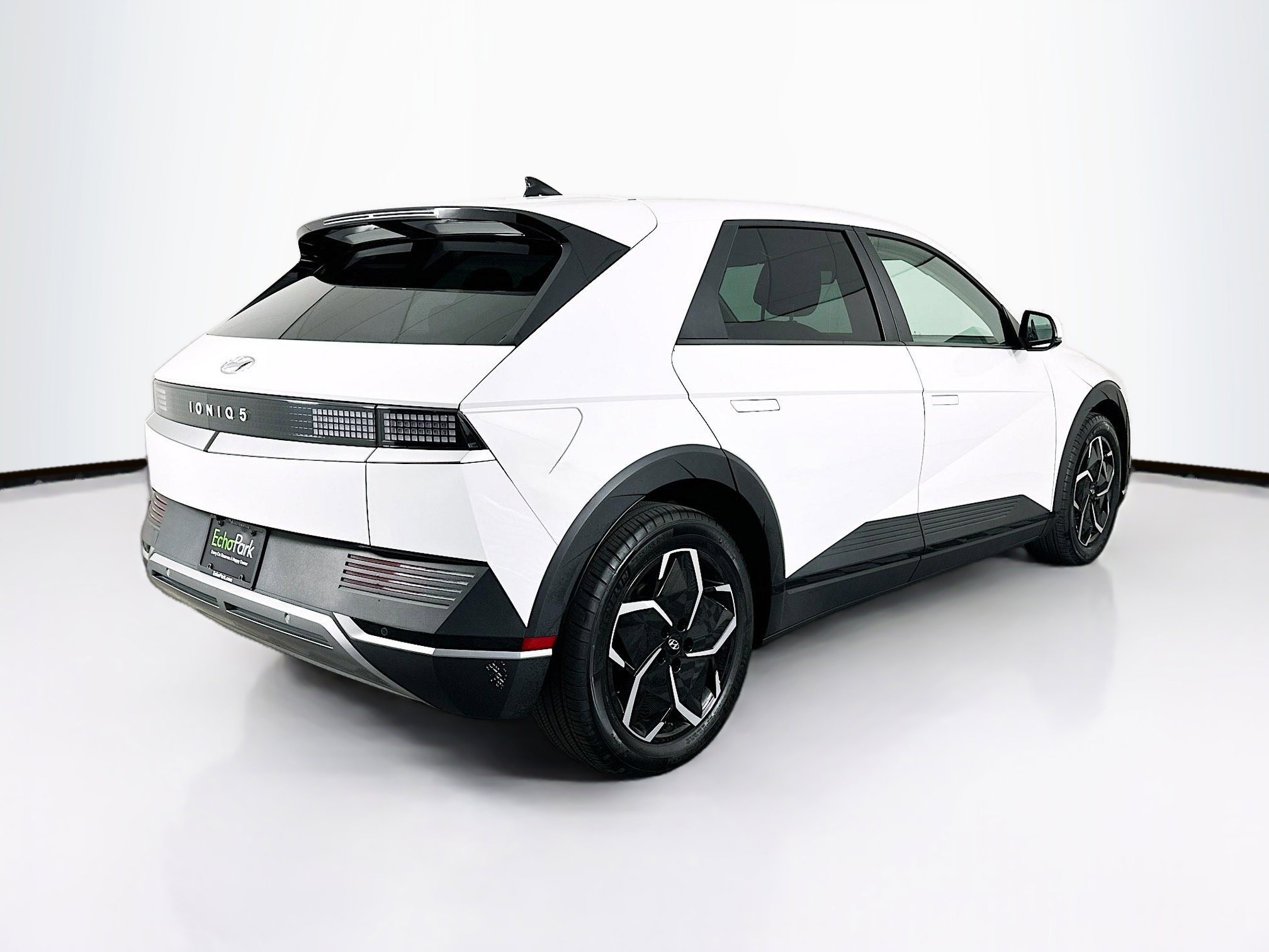 Used 2024 Hyundai Ioniq 5 SEL image 9