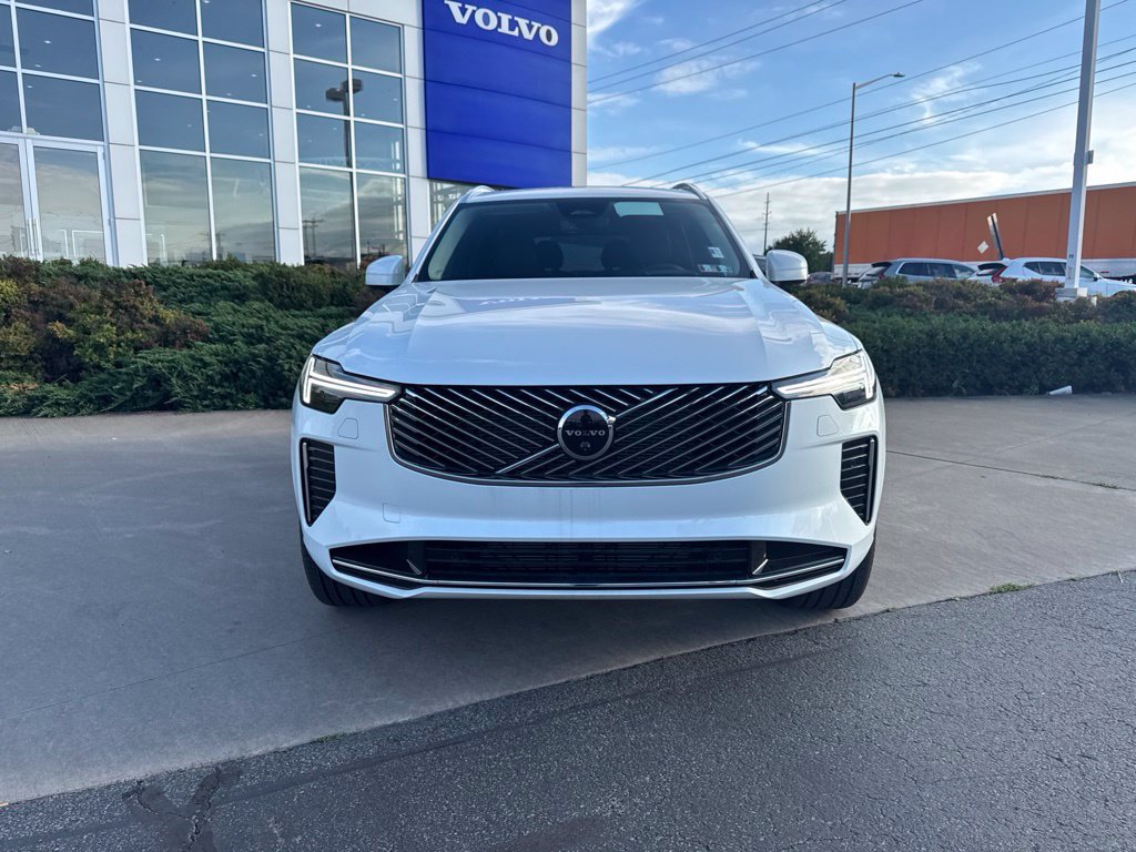 New 2027 Volvo XC90 T8 Ultra AWD/4WD image 2