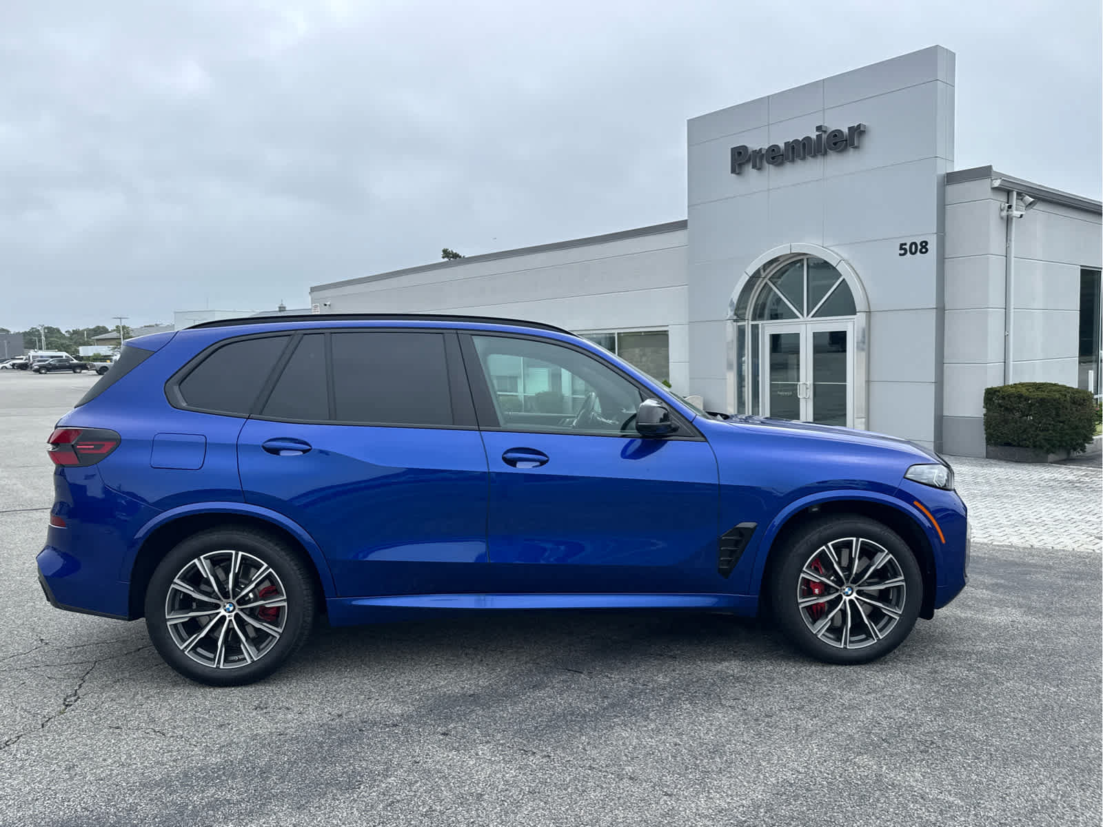 Used 2026 BMW X5 M60i w/ Climate Comfort Package AWD/4WD image 9