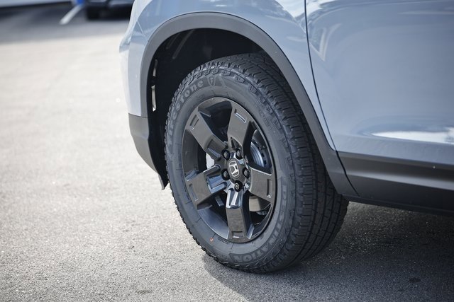 New 2026 Honda Ridgeline Black Edition image 7