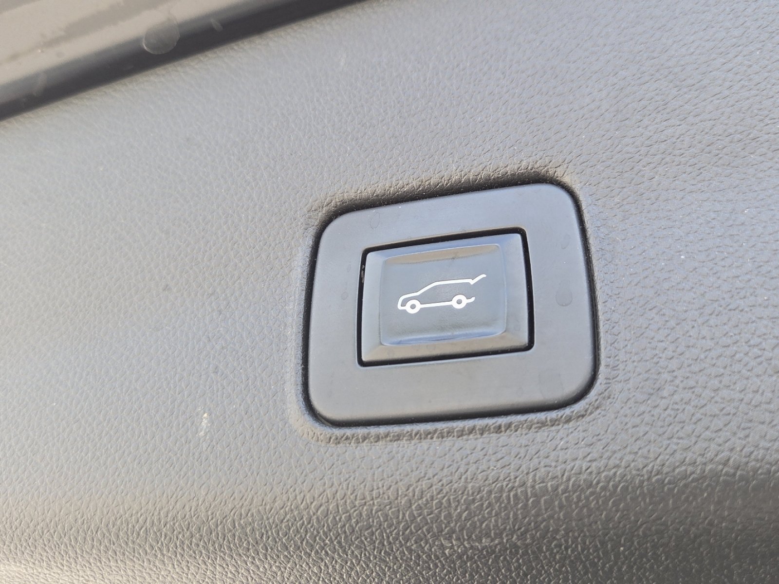 Used 2021 Chevrolet TrailBlazer LT w/ Sun and Liftgate Package FWD image 19