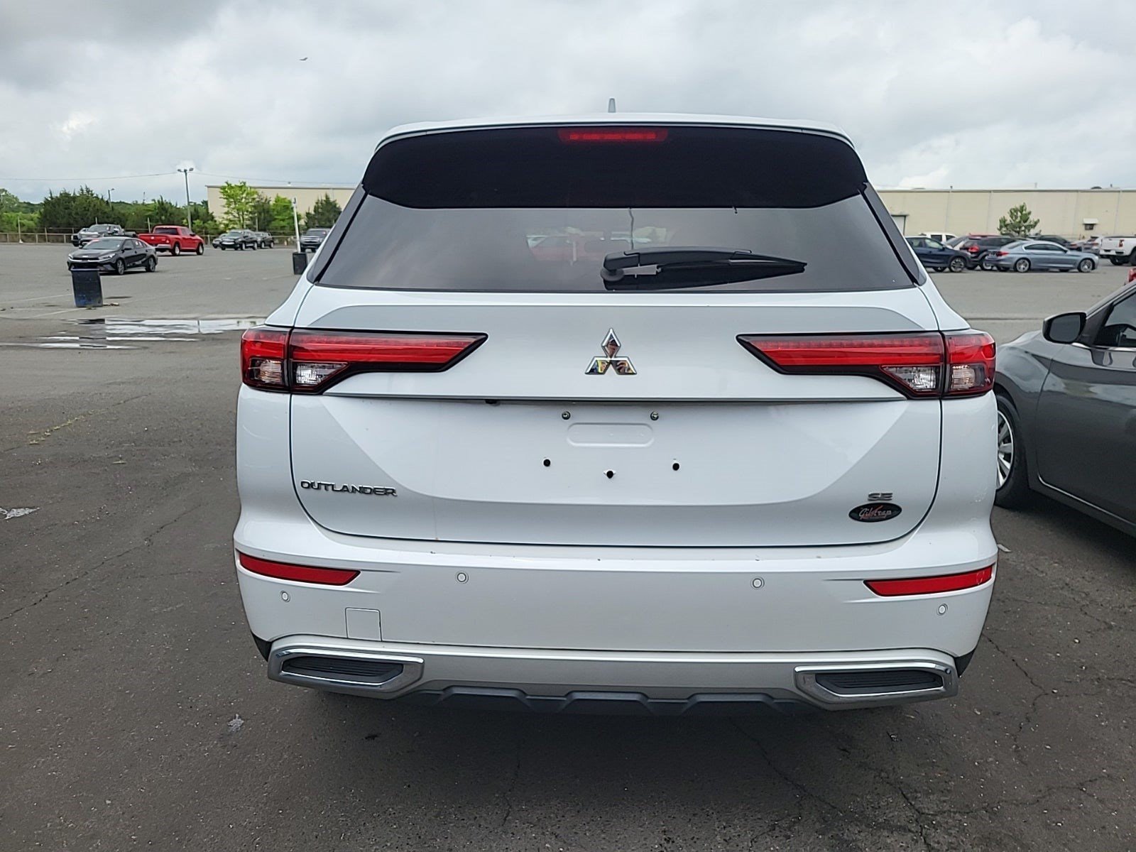 Used 2022 Mitsubishi Outlander SEL Black Edition FWD image 7