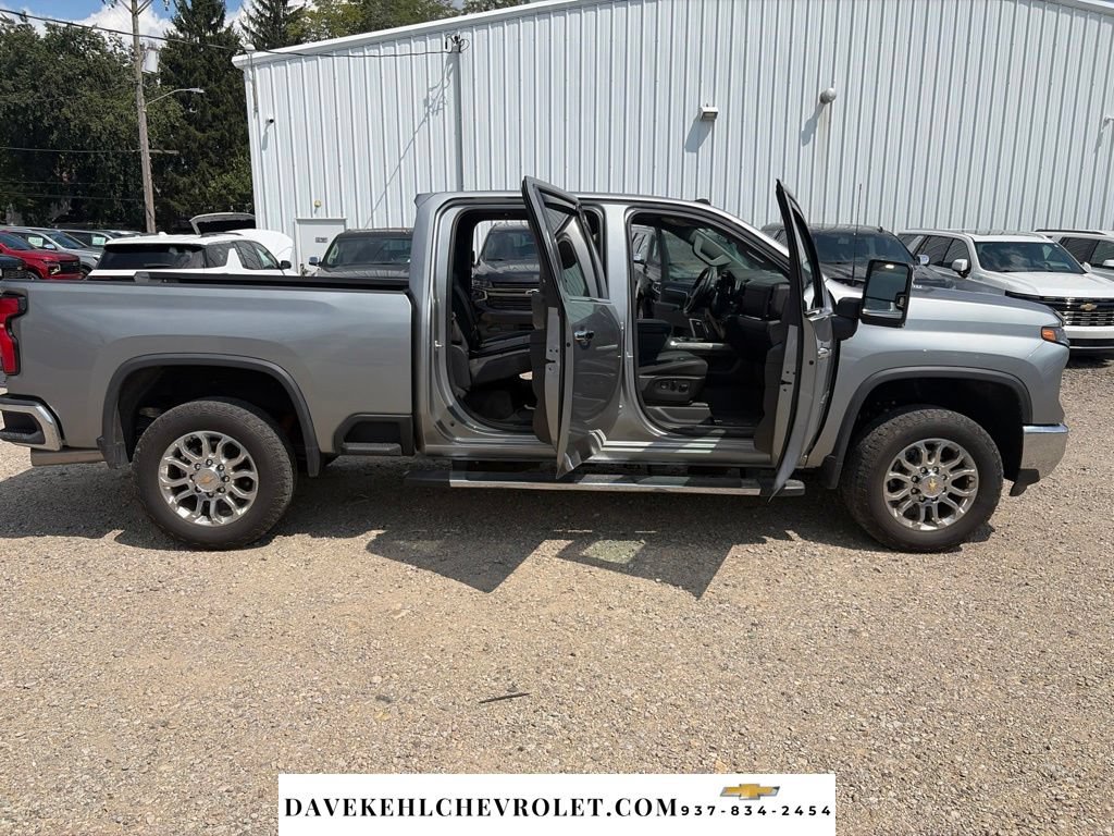 Used 2025 Chevrolet Silverado 2500 LTZ w/ LTZ Plus Package AWD/4WD image 37
