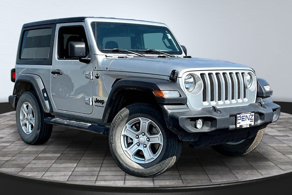 Used 2022 Jeep Wrangler Sport AWD/4WD image 3