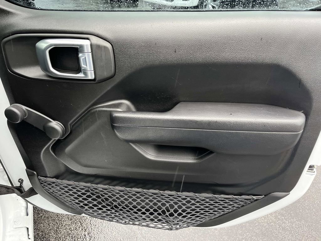 Used 2023 Jeep Wrangler Sport image 21