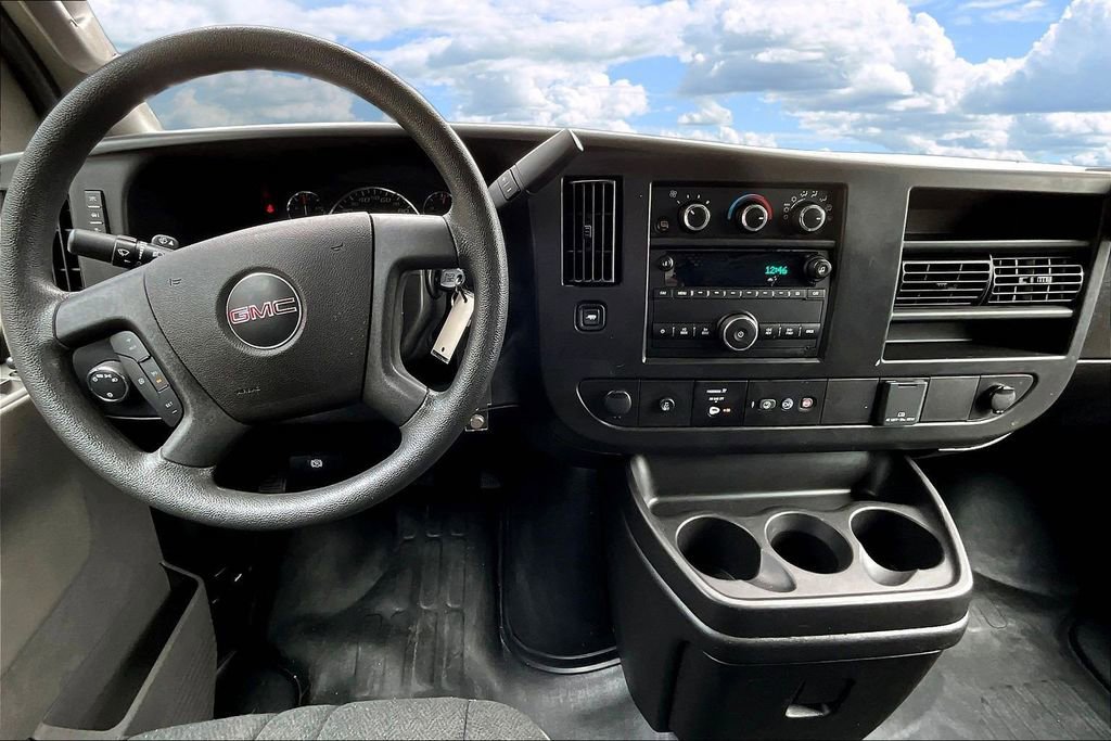 Used 2024 GMC Savana 2500 w/ Driver Convenience Package image 10