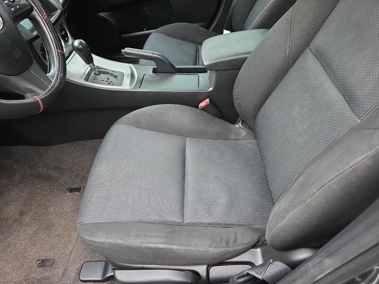 Used 2010 MAZDA MAZDA3 i Touring image 13