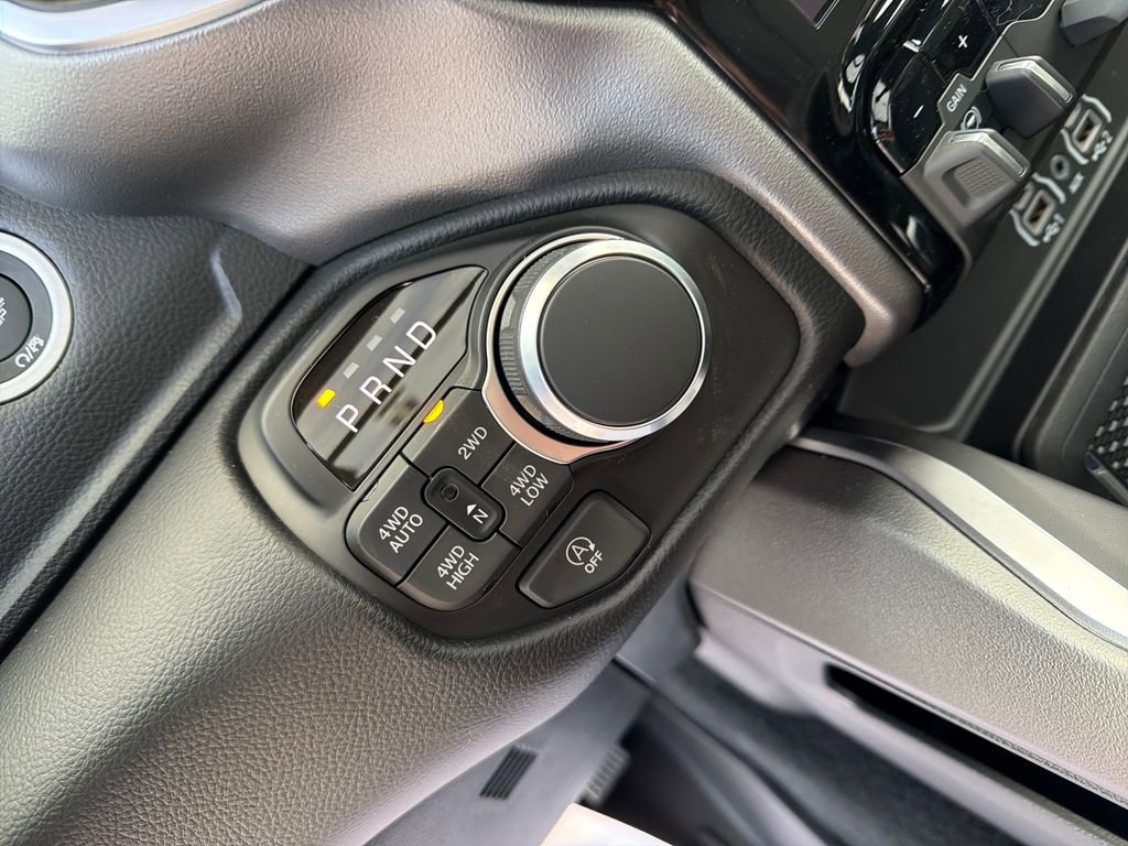 New 2026 RAM 1500 Big Horn AWD/4WD image 24