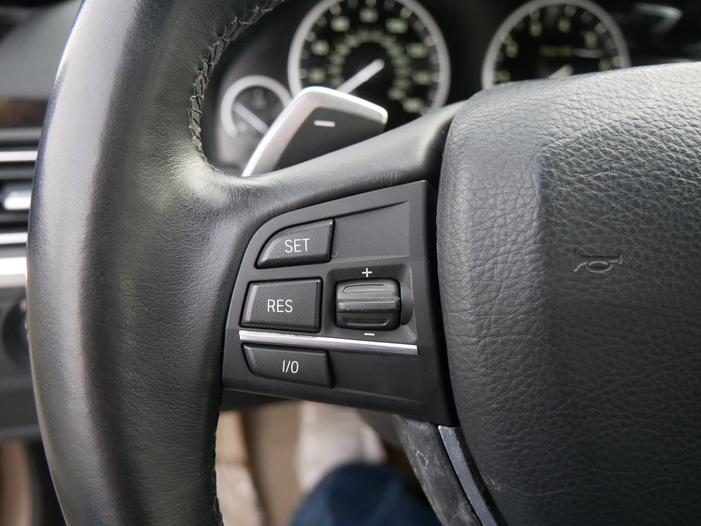 Used 2012 BMW 640i Convertible image 27