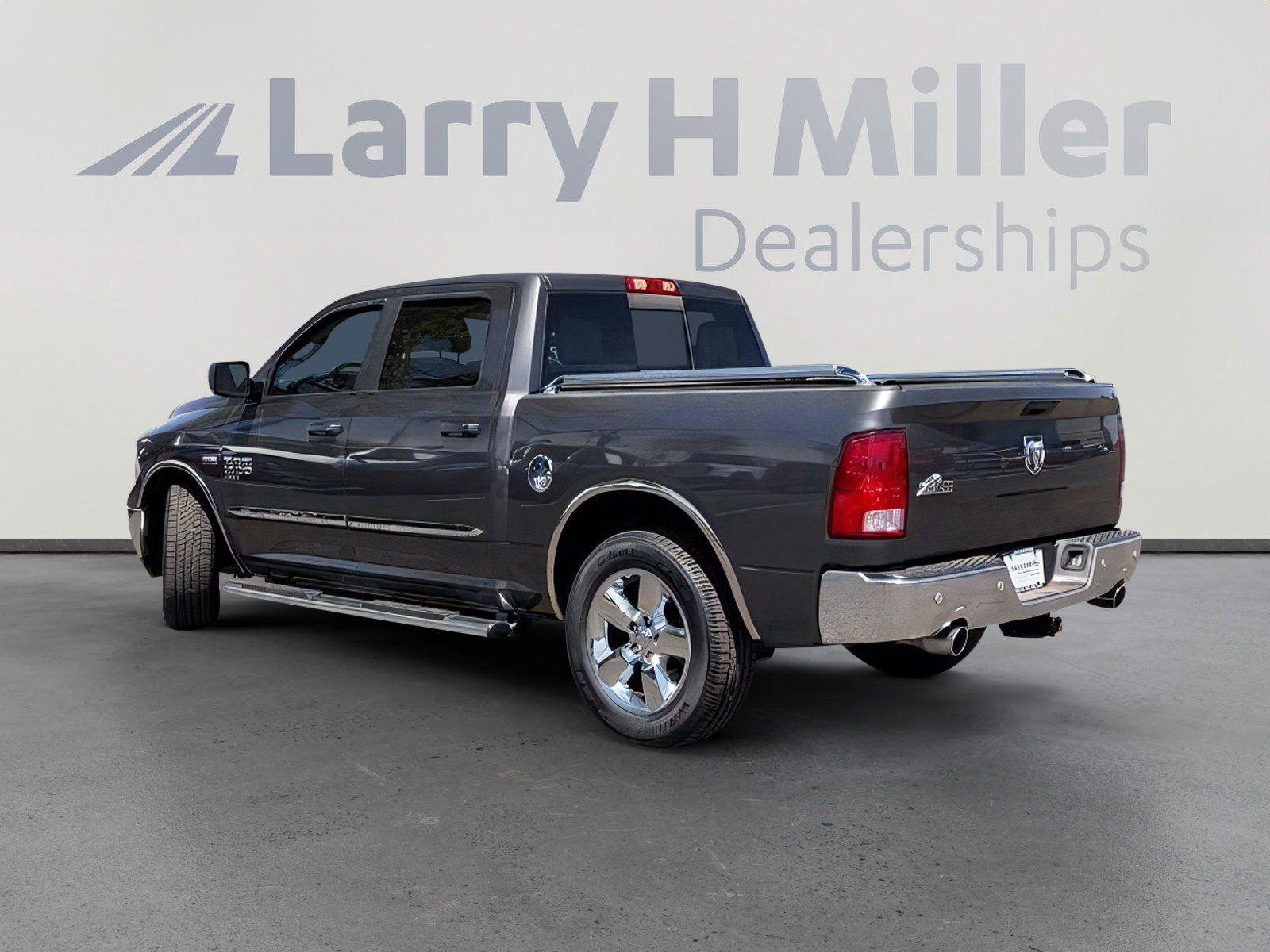 Used 2019 RAM 1500 Big Horn RWD image 3
