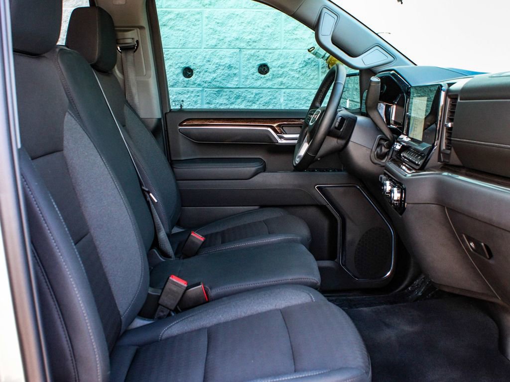 Used 2025 GMC Sierra 1500 Elevation AWD/4WD image 39