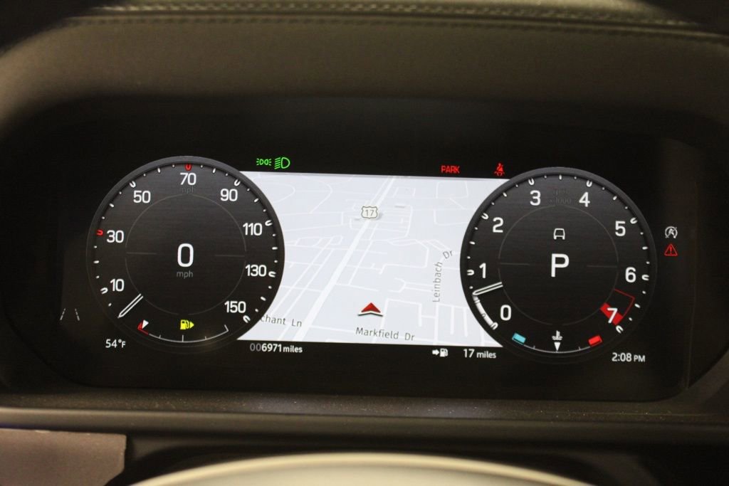 Used 2023 Land Rover Defender 130 SE image 23